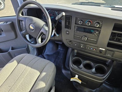 2025 Chevrolet Express Cutaway 3500 1WT