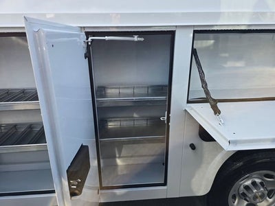 2025 Chevrolet Express Cutaway 3500 1WT