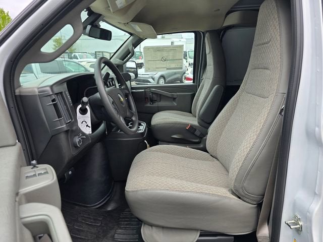 2026 Chevrolet Express Cargo 1WT