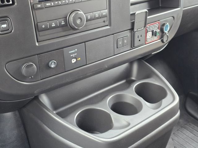 2026 Chevrolet Express Cargo 1WT