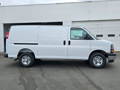 2026 Chevrolet Express Cargo 1WT