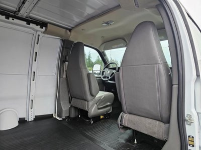2025 Chevrolet Express Cargo 3500 WT