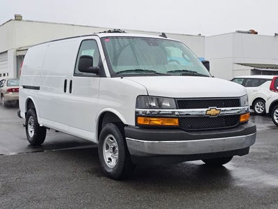 2025 Chevrolet Express Cargo 3500 WT