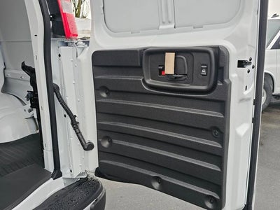 2025 Chevrolet Express Cargo 3500 WT