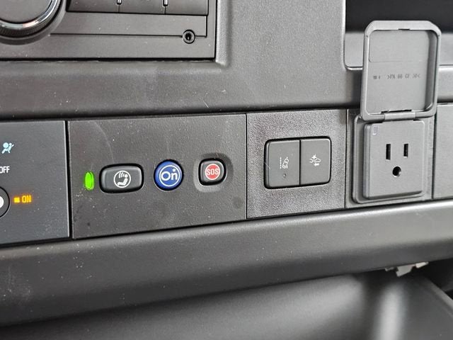 2025 Chevrolet Express Cargo 3500 WT