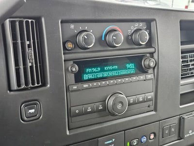 2025 Chevrolet Express Cargo 3500 WT