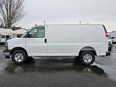 2025 Chevrolet Express Cargo 3500 WT