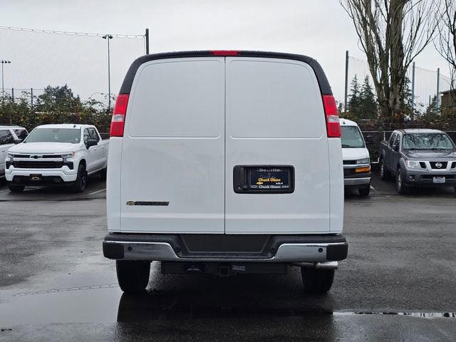 2025 Chevrolet Express Cargo 3500 WT