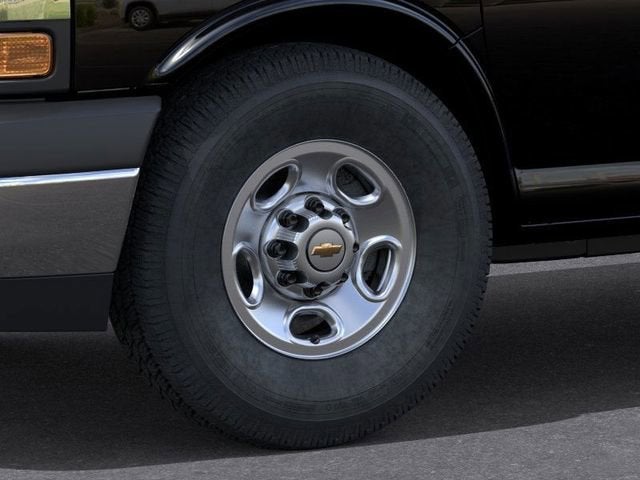 2025 Chevrolet Express Cargo 3500 WT