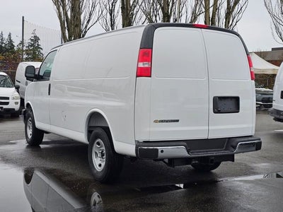 2025 Chevrolet Express Cargo 3500 WT
