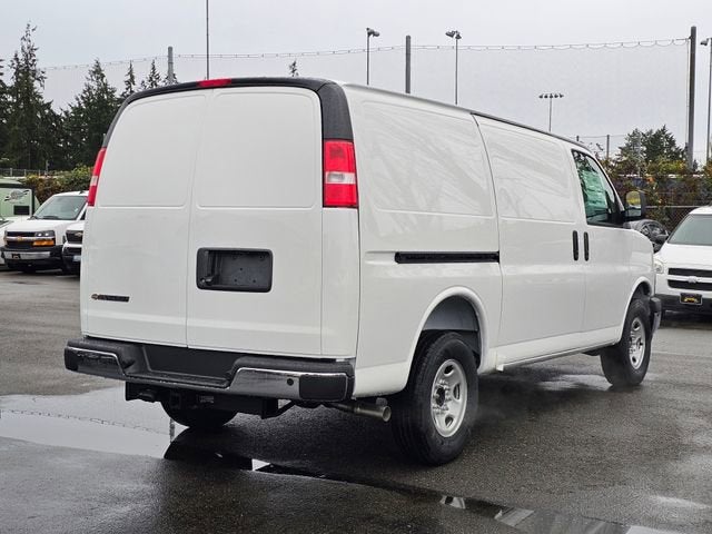 2025 Chevrolet Express Cargo 3500 WT