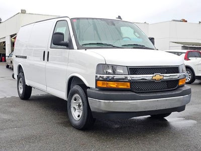 2025 Chevrolet Express Cargo 3500 WT