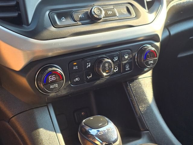2019 GMC Acadia SLE