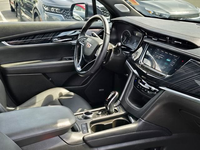 2025 Cadillac XT6 Premium Luxury