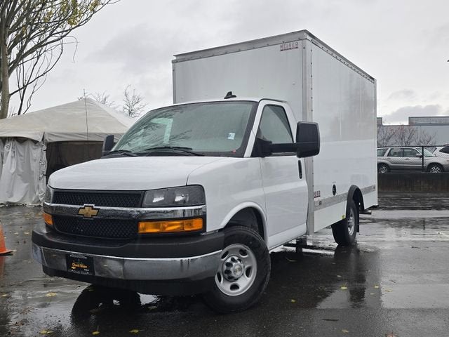 2024 Chevrolet Express Cutaway 3500 1WT