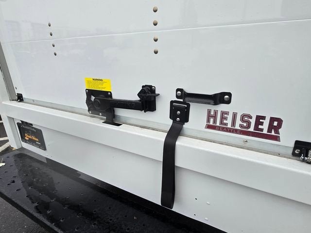 2024 Chevrolet Express Cutaway 3500 1WT