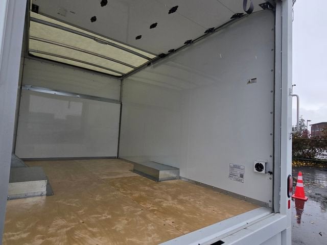 2024 Chevrolet Express Cutaway 3500 1WT