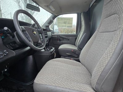 2024 Chevrolet Express Cutaway 3500 1WT
