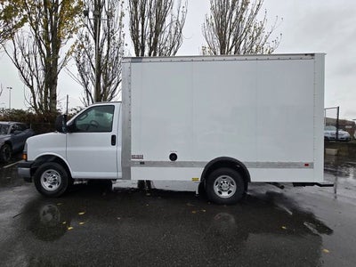 2024 Chevrolet Express Cutaway 3500 1WT