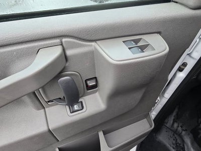 2024 Chevrolet Express Cutaway 3500 1WT