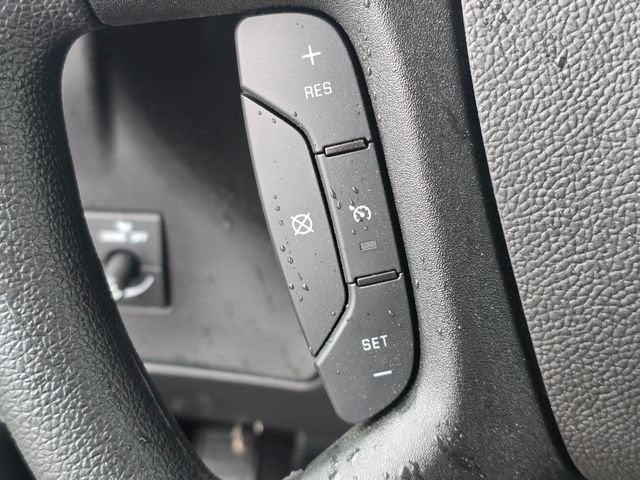 2024 Chevrolet Express Cutaway 3500 1WT