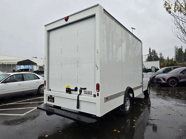 2024 Chevrolet Express Cutaway 3500 1WT