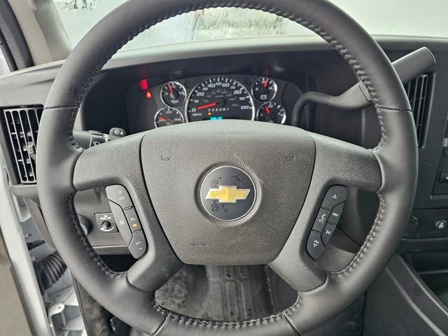 2023 Chevrolet Express Cutaway 3500 1WT