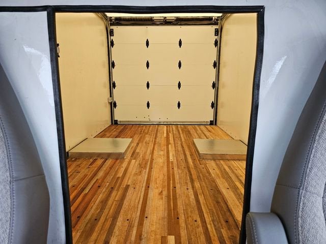 2023 Chevrolet Express Cutaway 3500 1WT