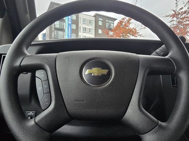 2024 Chevrolet Express Cutaway 3500 1WT