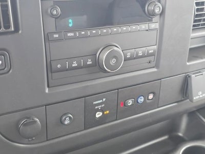 2024 Chevrolet Express Cutaway 3500 1WT