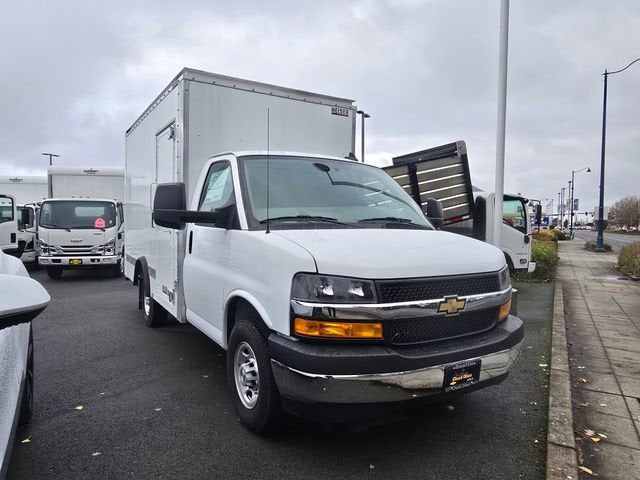 2024 Chevrolet Express Cutaway 3500 1WT