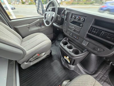 2024 Chevrolet Express Cutaway 3500 1WT
