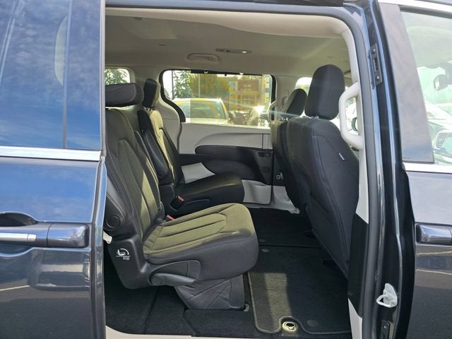 2020 Chrysler Pacifica Touring