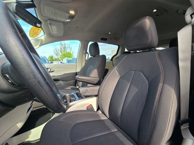 2020 Chrysler Pacifica Touring
