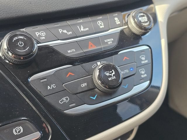2020 Chrysler Pacifica Touring
