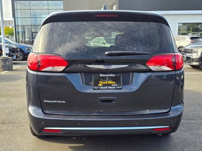 2020 Chrysler Pacifica Touring