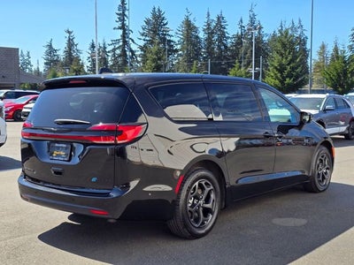 2023 Chrysler Pacifica Hybrid Touring L
