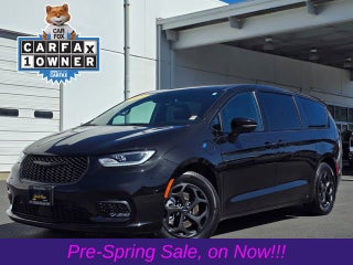 2023 Chrysler Pacifica Hybrid Touring L