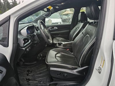 2020 Chrysler Pacifica Hybrid Limited