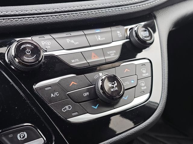 2020 Chrysler Pacifica Hybrid Limited