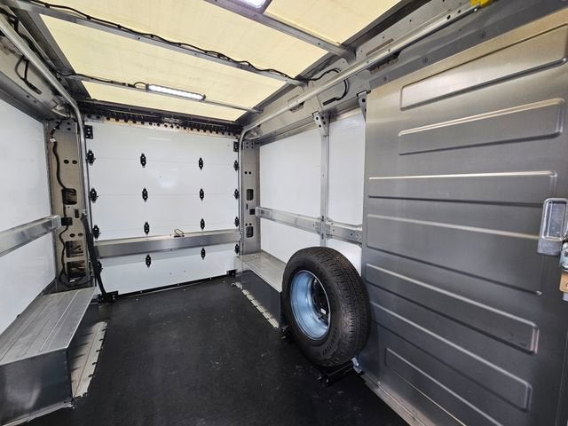 2025 Chevrolet BrightDrop 400 AWD 400