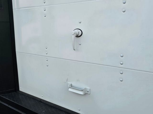 2025 Chevrolet BrightDrop 400 AWD 400