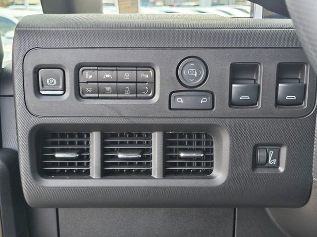 2025 Chevrolet BrightDrop 400 AWD 400