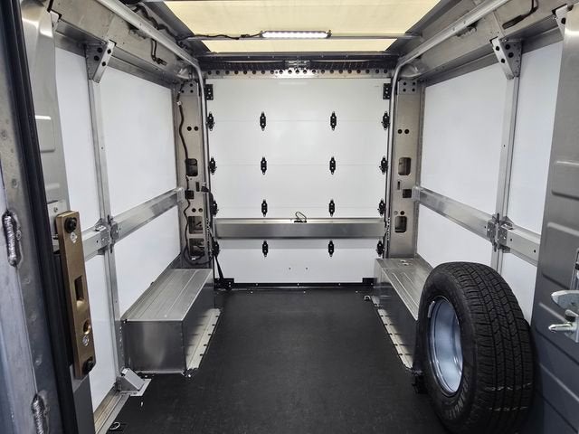 2025 Chevrolet BrightDrop 400 AWD 400