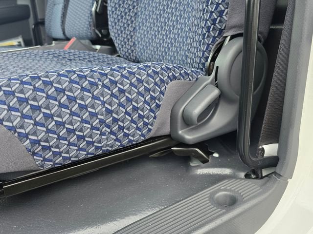 2025 Chevrolet Low Cab Forward 5500 XG NA