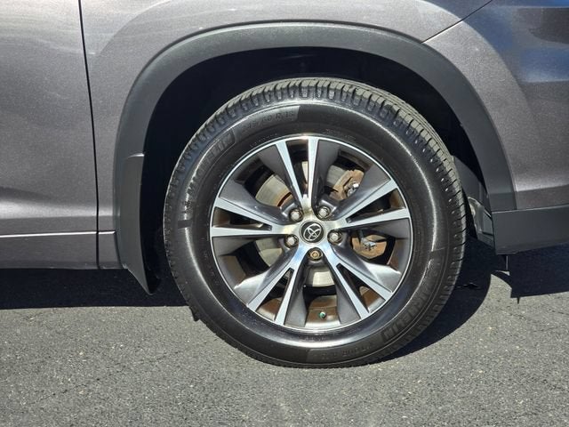 2016 Toyota Highlander XLE V6