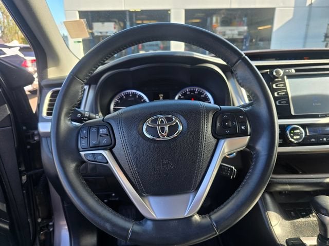 2016 Toyota Highlander XLE V6