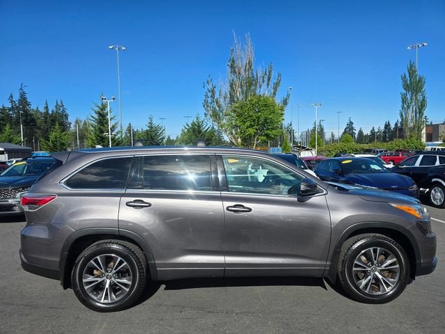 2016 Toyota Highlander XLE V6