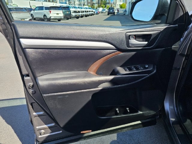 2017 Toyota Highlander XLE