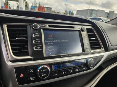 2017 Toyota Highlander SE